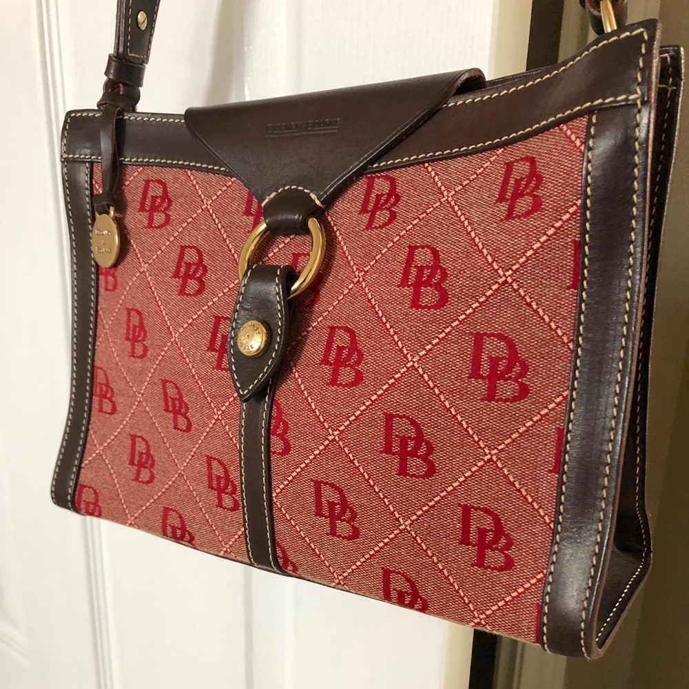 Dooney& Bourke purse